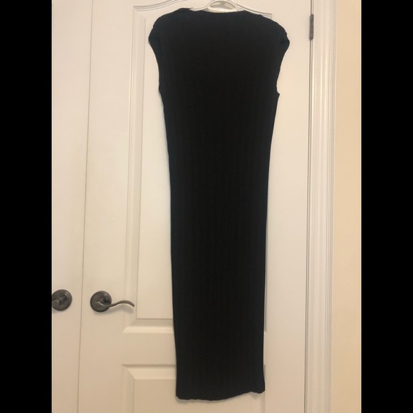 Babaton aritzia black light midi tube dress, ribbing in fabric. - Picture 2 of 3